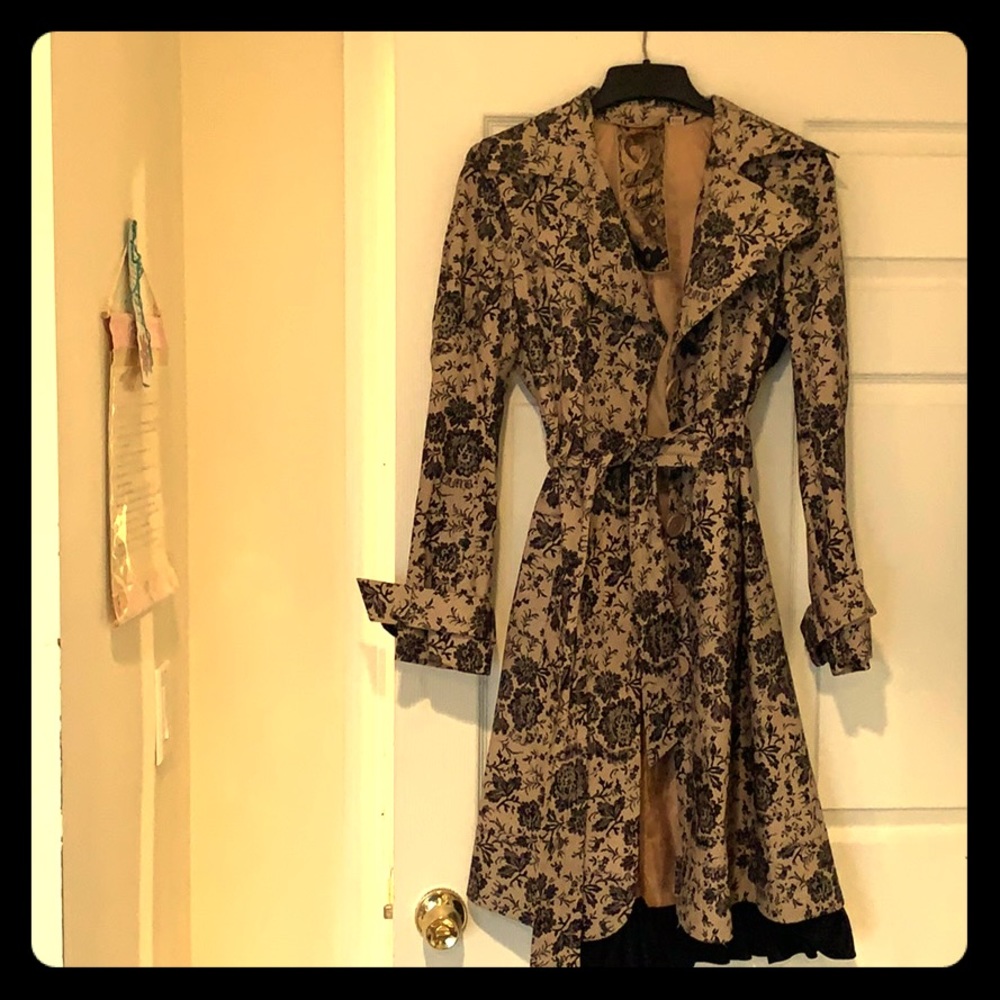 Lamb Boudior trench coat
